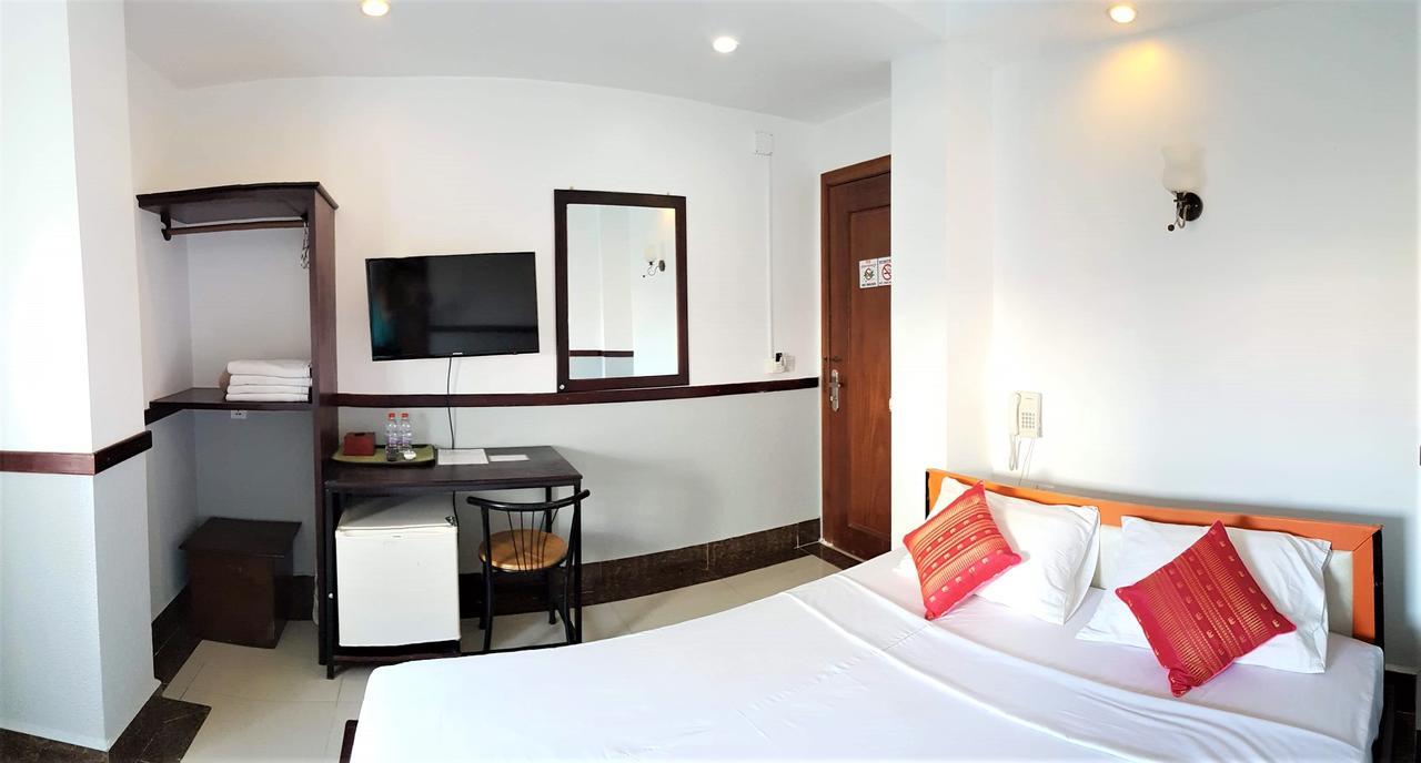 Lalune Hotel Phnom Penh Dış mekan fotoğraf