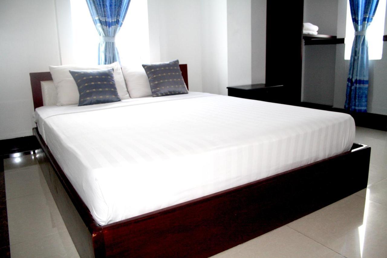 Lalune Hotel Phnom Penh Dış mekan fotoğraf