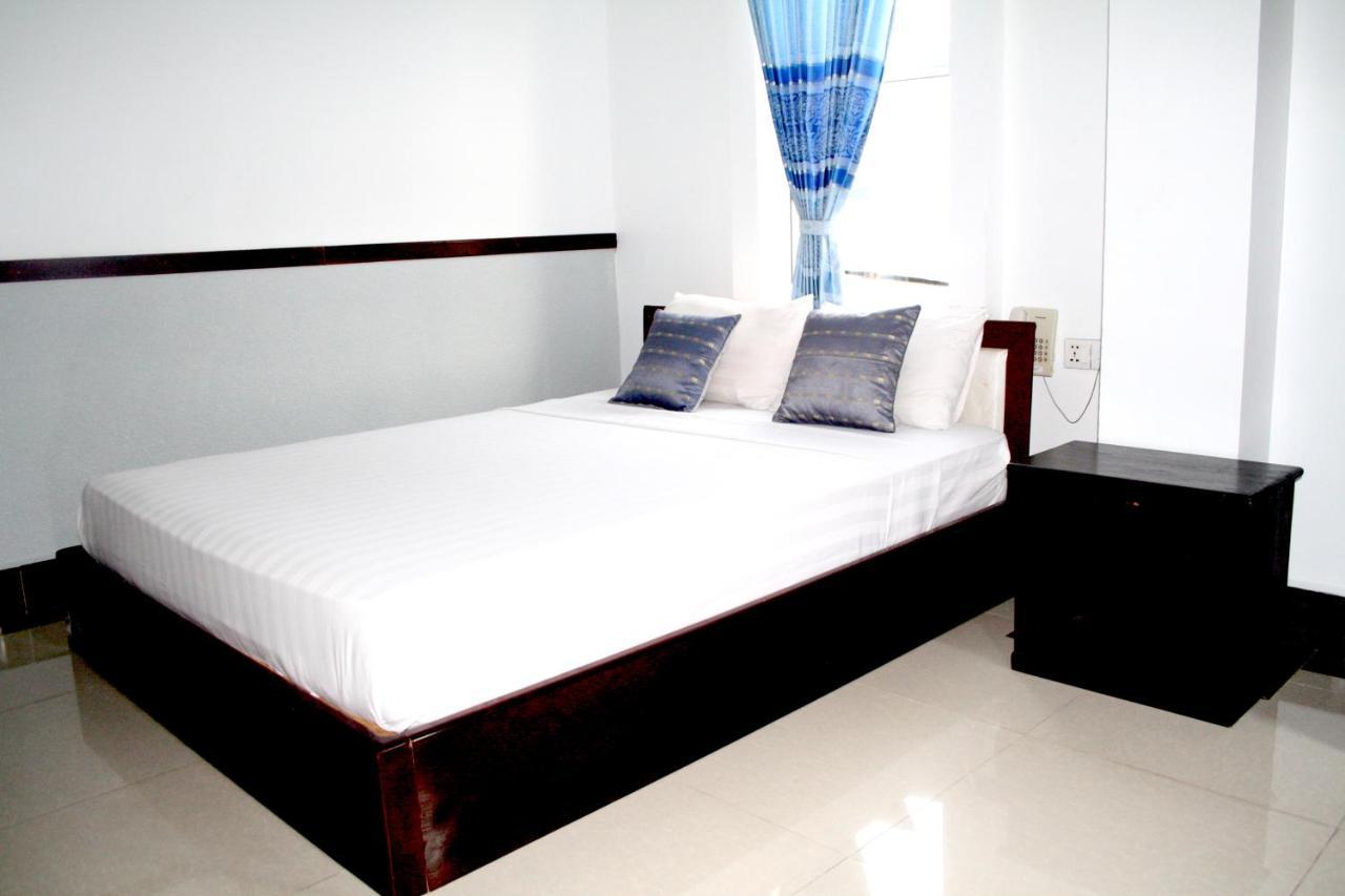 Lalune Hotel Phnom Penh Dış mekan fotoğraf